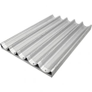 Perforated aluminum baguette tray 800x600 in