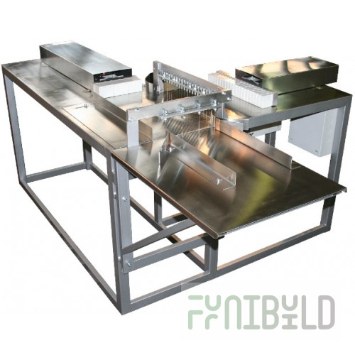 Machine for cutting confectionery layers and wafer blocks StanGrad MR-2