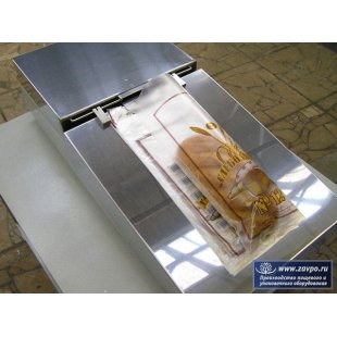 Bread packing table - for manual filling into bags