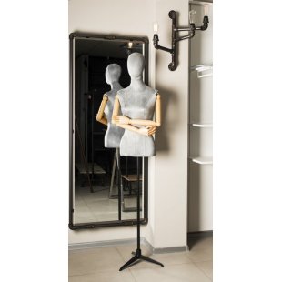 Originals 15 \ Originals torso stand (tripod)