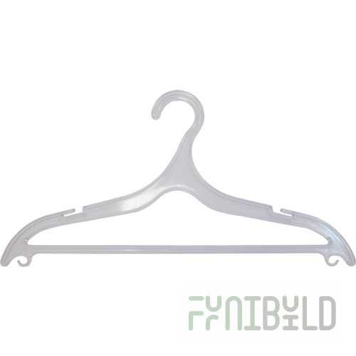 PL 15 - Plastic clothes hangers
