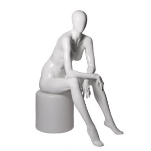 Glance 09 \ Female mannequin, seated