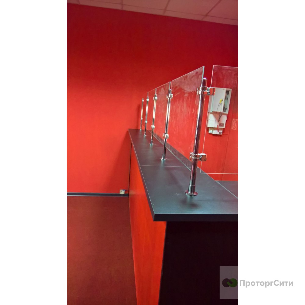 Arlecchino reception desk red and black with glass partitions