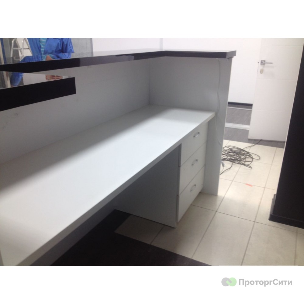Reception Desk Black Plasma white with black glossy square