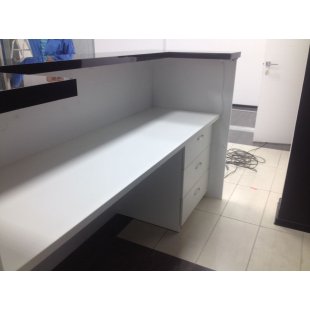 Reception Desk Black Plasma white with black glossy square