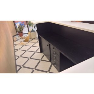 Corner reception desk Square