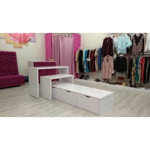 "Baunt" retail furniture for clothing store1