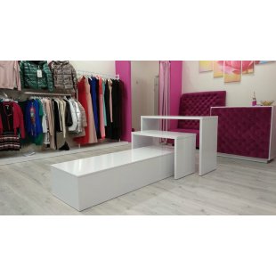 "Baunt" retail furniture for clothing store1
