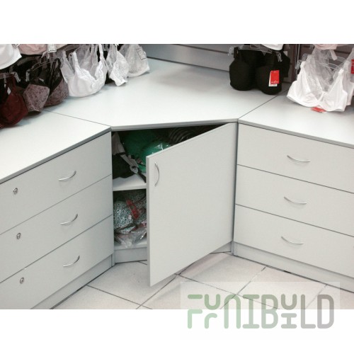 Trade furniture "Labaz" for a clothing store