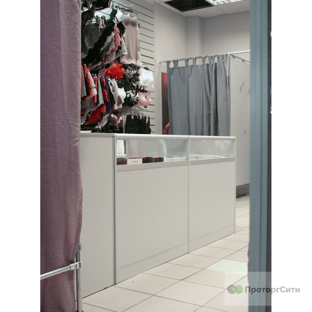 Trade furniture "Labaz" for a clothing store