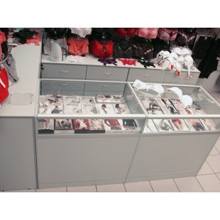 Trade furniture "Labaz" for a clothing store