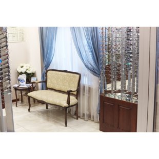 Furniture set "Bersi" for an optics store