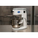 Globe SP05 5 Quart Electric Planetary Mixer with Bowl Lift and Attachments Globe SP05 5 Quart Electric Planetary Mixer with Bowl Lift and Attachments