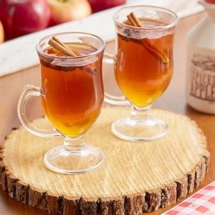 Mountain Cider Company 16 fl. oz. 100% Natural Spiced Apple Cider 7:1 Concentrate
