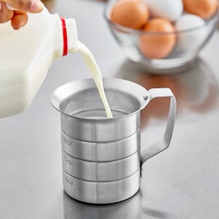 Choice 0.5 Qt. Aluminum Measuring Cup with Pour Lip Choice 0.5 Qt. Aluminum Measuring Cup with Pour Lip