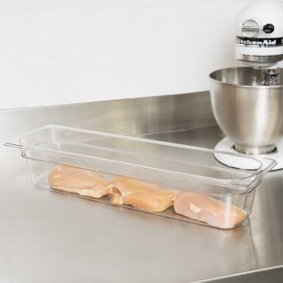 Cambro 24LPCW135 Camwear® 1/2 Size Long Clear Polycarbonate Food Pan - 4 Cambro 24LPCW135 Camwear® 1/2 Size Long Clear Polycarbonate Food Pan - 4