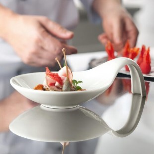 Schonwald 9356116 Signature 11 oz. White Porcelain Spoon-Shaped Bowl - 6/Case