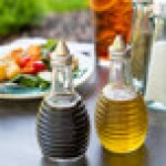 TableCraft BH3 6 oz. Beehive Oil and Vinegar Dispenser with Stainless Steel Top - 12/Pack TableCraft BH3 6 oz. Beehive Oil and Vinegar Dispenser with Stainless Steel Top - 12/Pack