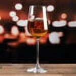 Lucaris Hip from Anchor Hocking Foodservice 14.5 oz. Chardonnay Wine Glass - 24/Case