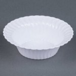 Fineline Flairware 215-WH 15 oz. White Plastic Oval Bowl / Serving Boat - 300/Case Fineline Flairware 215-WH 15 oz. White Plastic Oval Bowl / Serving Boat - 300/Case
