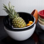 Elite Global Solutions M1225R5 Belize Black 6.75 Qt. Round Melamine Bowl Elite Global Solutions M1225R5 Belize Black 6.75 Qt. Round Melamine Bowl