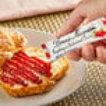 Bonne Maman Raspberry Preserves 0.5 oz. Stick - 100/Case Bonne Maman Raspberry Preserves 0.5 oz. Stick - 100/Case