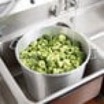 Town 38020 150 Qt. Tapered Aluminum Vegetable Colander with Handles