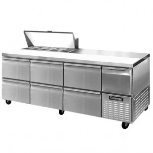 Continental Refrigerator RA93N-10-D 93