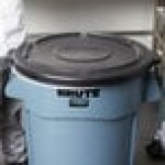 Rubbermaid® FG264560BLA BRUTE 44 Gallon Black Round Trash Can Lid Rubbermaid® FG264560BLA BRUTE 44 Gallon Black Round Trash Can Lid