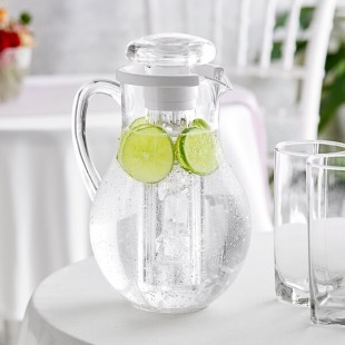 TableCraft 319 2 Qt. Polycarbonate Pitcher with Ice Core