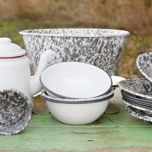 Crow Canyon Home V18GRY Vintage 2 Qt. White Round Enamelware Bowl with Gray Rolled Rim