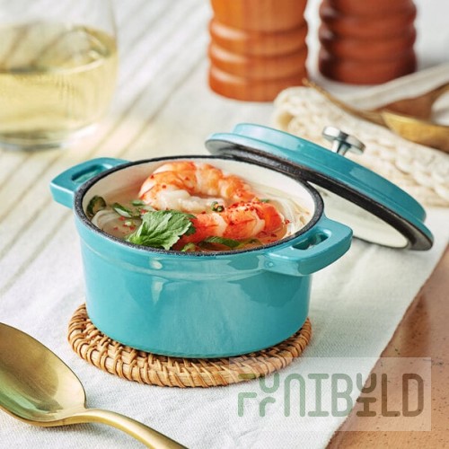 Valor 8 oz. Aqua Sky Enameled Mini Cast Iron Pot with Cover