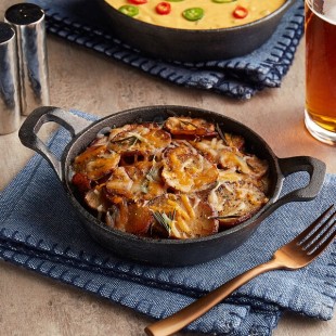 Valor 18 oz. Pre-Seasoned Mini Cast Iron Round Casserole Dish - 12/Case Valor 18 oz. Pre-Seasoned Mini Cast Iron Round Casserole Dish - 12/Case