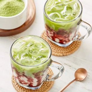 Jade Leaf Organic Sweetened Matcha Latte Mix 2.2 lb. (1kg) Jade Leaf Organic Sweetened Matcha Latte Mix 2.2 lb. (1kg)