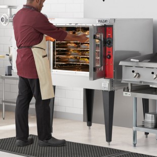 Vulcan VC5GDL Liquid Propane Single Deck Full Size Convection Oven with Legs - 50,000 BTU Vulcan VC5GDL Liquid Propane Single Deck Full Size Convection Oven with Legs - 50,000 BTU