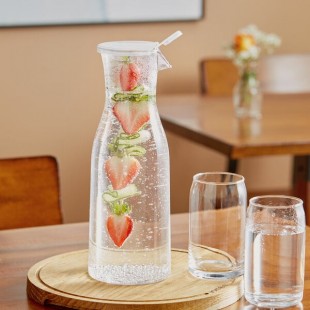 GET BW-1892-CL 56 oz. Customizable Polycarbonate Wine / Juice Decanter with Lid GET BW-1892-CL 56 oz. Customizable Polycarbonate Wine / Juice Decanter with Lid