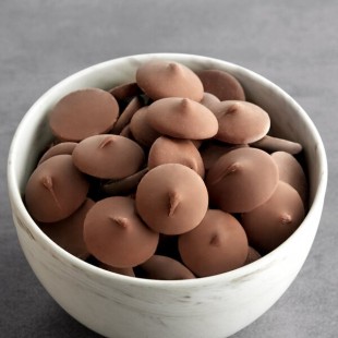 Ghirardelli Stanford Milk Chocolate Wafers 35 lb. Ghirardelli Stanford Milk Chocolate Wafers 35 lb.