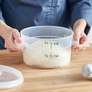 Vigor 2 Qt. Translucent Round Polypropylene Food Storage Container Vigor 2 Qt. Translucent Round Polypropylene Food Storage Container