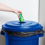 Rubbermaid® 1788376 BRUTE 32 Gallon Blue Round Recycling Bottle / Can Lid
