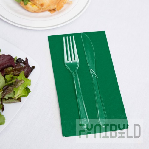 Creative Converting 95112 Emerald Green 3-Ply Guest Towel / Buffet Napkin - 192/Case