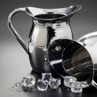 American Metalcraft 44 oz. Stainless Steel Hammered Finish Double-Walled Bell Pitcher HMWP44 - 12/Case American Metalcraft 44 oz. Stainless Steel Hammered Finish Double-Walled Bell Pitcher HMWP44 - 12/Case