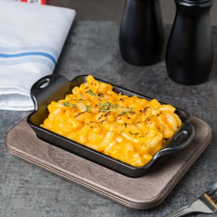 Lodge HMSRC 10 oz. Pre-Seasoned Heat-Treated Mini Cast Iron Rectangular Casserole Dish Lodge HMSRC 10 oz. Pre-Seasoned Heat-Treated Mini Cast Iron Rectangular Casserole Dish