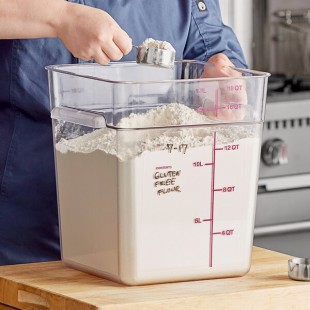 Carlisle 18 Qt. Allergen-Free Clear Square Polycarbonate Food Storage Container Carlisle 18 Qt. Allergen-Free Clear Square Polycarbonate Food Storage Container