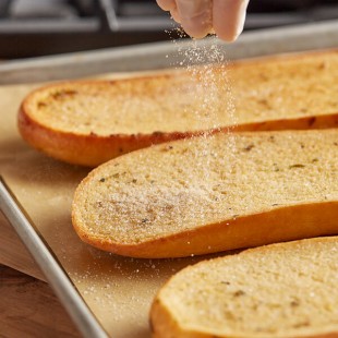 Badia Garlic Salt 9.5 lb. Badia Garlic Salt 9.5 lb.