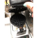 Waring WW180X Single Belgian Waffle Iron / Maker - 120V Waring WW180X Single Belgian Waffle Iron / Maker - 120V