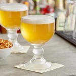 Acopa 18 oz. Schooner Glass - Sample