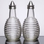 TableCraft Beehive 2 oz. Glass Salt and Pepper Shakers with Stainless Steel Tops - BH2 - 24/Case TableCraft Beehive 2 oz. Glass Salt and Pepper Shakers with Stainless Steel Tops - BH2 - 24/Case