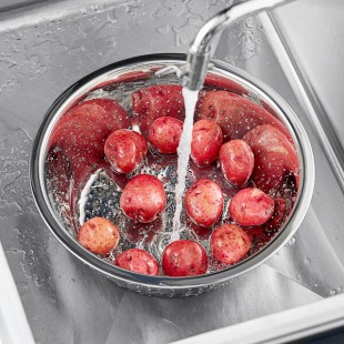 Thunder Group 8.1 Qt. Stainless Steel Fine Chinese Colander SLCIL13S