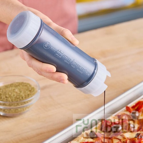 San Jamar EZ-KLEEN® 12 oz. Sauce Bottle with Small Valve 857312S