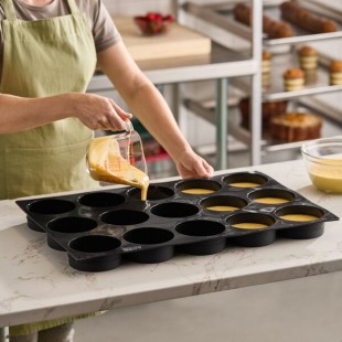 Silikomart SQ067 15 Compartment Disco Silicone Baking Mold - 4 1/8